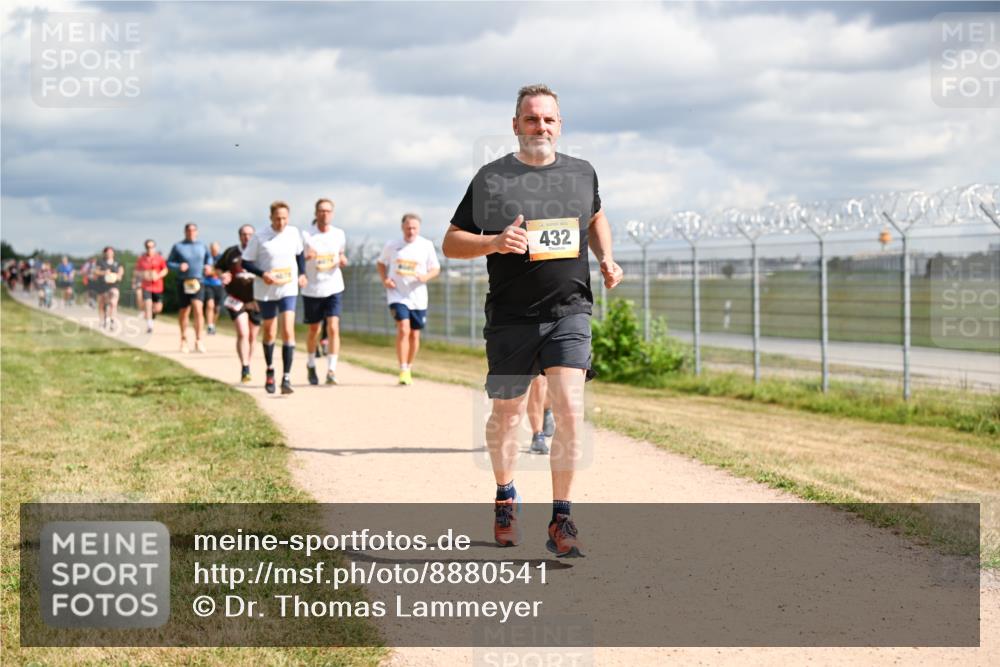 14.09.2025 - Airport Race Dr. Thomas Lammeyer http://msf.ph/oto/8880541 14.09.2025 12:30:59 Laufen 432 meine-sportfotos.de
