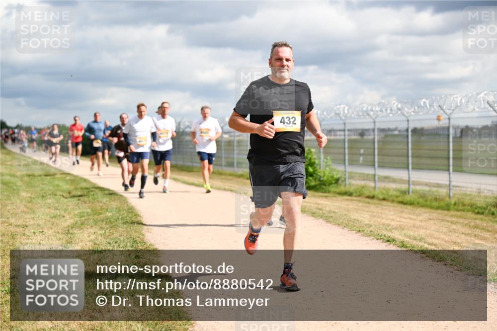 14.09.2025 - Airport Race Dr. Thomas Lammeyer http://msf.ph/oto/8880542 14.09.2025 12:30:59 Laufen 432 meine-sportfotos.de