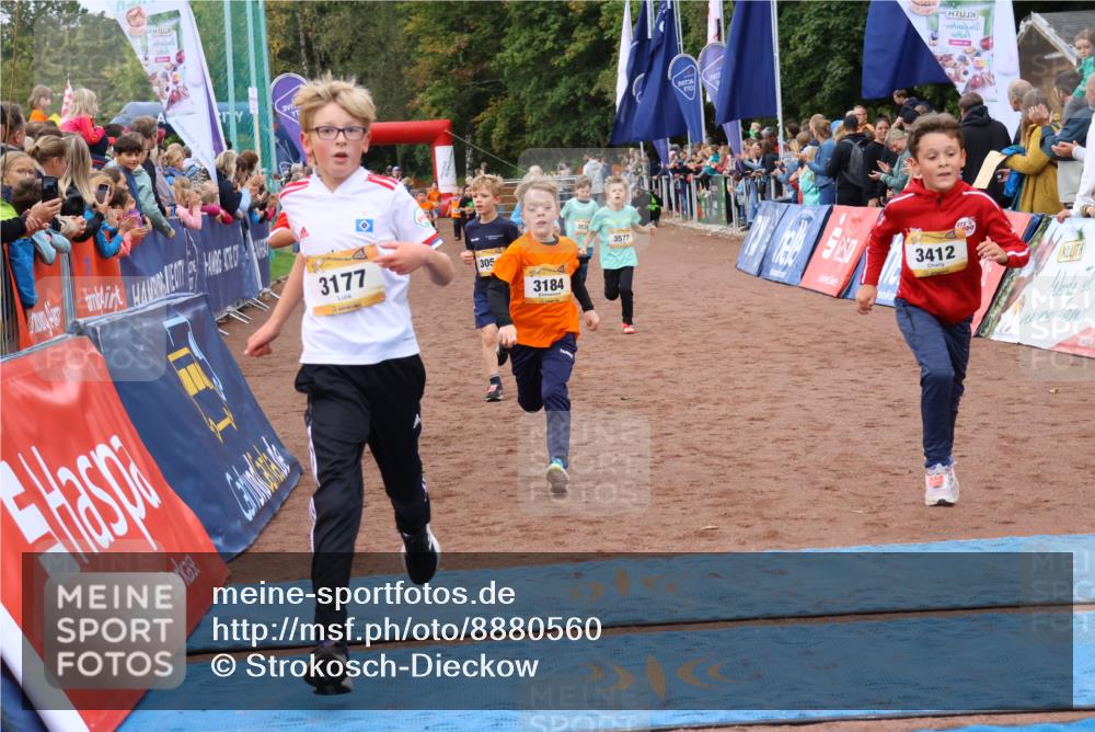 14.09.2025 - Airport Race Strokosch-Dieckow http://msf.ph/oto/8880560 14.09.2025 10:10:14 Ziel 3054, 3165, 3174, 3177, 3182, 3184, 3412, 3447, 3449, 3539, 3577 meine-sportfotos.de