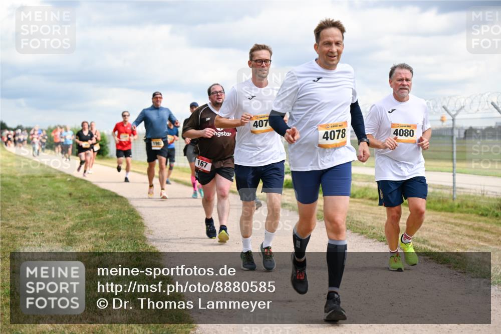 14.09.2025 - Airport Race Dr. Thomas Lammeyer http://msf.ph/oto/8880585 14.09.2025 12:31:04 Laufen 194, 167, 407, 4078, 4080 meine-sportfotos.de