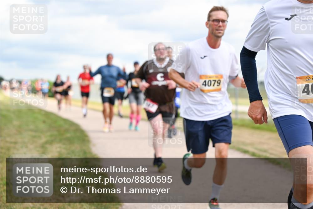 14.09.2025 - Airport Race Dr. Thomas Lammeyer http://msf.ph/oto/8880595 14.09.2025 12:31:05 Laufen 4079, 40 meine-sportfotos.de
