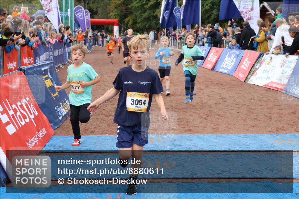 14.09.2025 - Airport Race Strokosch-Dieckow http://msf.ph/oto/8880611 14.09.2025 10:10:18 Ziel 3054, 3165, 3174, 3177, 3182, 3184, 3412, 3449, 3524, 3539, 3577, 3705 meine-sportfotos.de