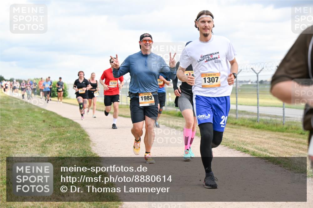14.09.2025 - Airport Race Dr. Thomas Lammeyer http://msf.ph/oto/8880614 14.09.2025 12:31:07 Laufen 1208, 1982, 1982, 1307 meine-sportfotos.de