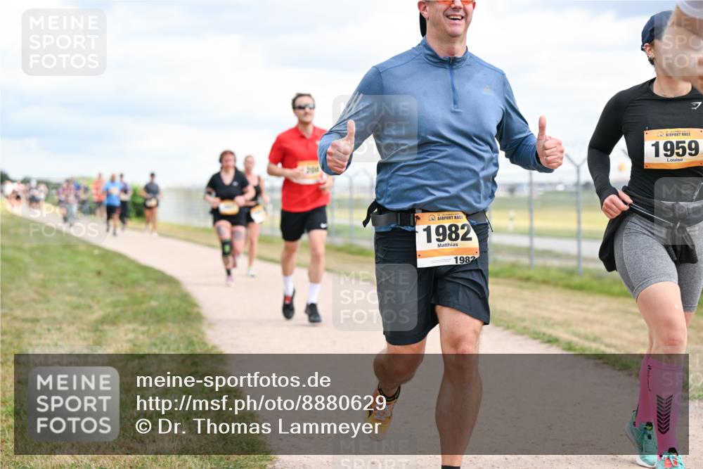 14.09.2025 - Airport Race Dr. Thomas Lammeyer http://msf.ph/oto/8880629 14.09.2025 12:31:08 Laufen 1982, 1982, 1959 meine-sportfotos.de