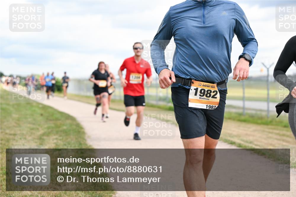 14.09.2025 - Airport Race Dr. Thomas Lammeyer http://msf.ph/oto/8880631 14.09.2025 12:31:09 Laufen 1982, 1982 meine-sportfotos.de