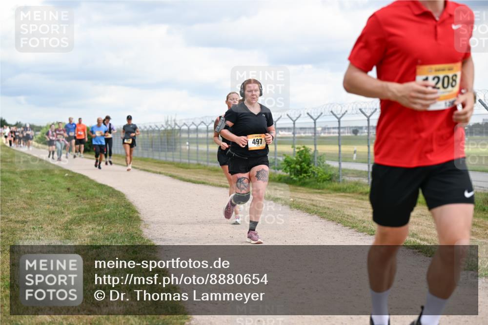 14.09.2025 - Airport Race Dr. Thomas Lammeyer http://msf.ph/oto/8880654 14.09.2025 12:31:11 Laufen 497, 208 meine-sportfotos.de