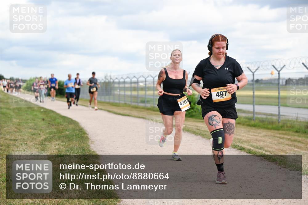 14.09.2025 - Airport Race Dr. Thomas Lammeyer http://msf.ph/oto/8880664 14.09.2025 12:31:12 Laufen 4207, 497 meine-sportfotos.de
