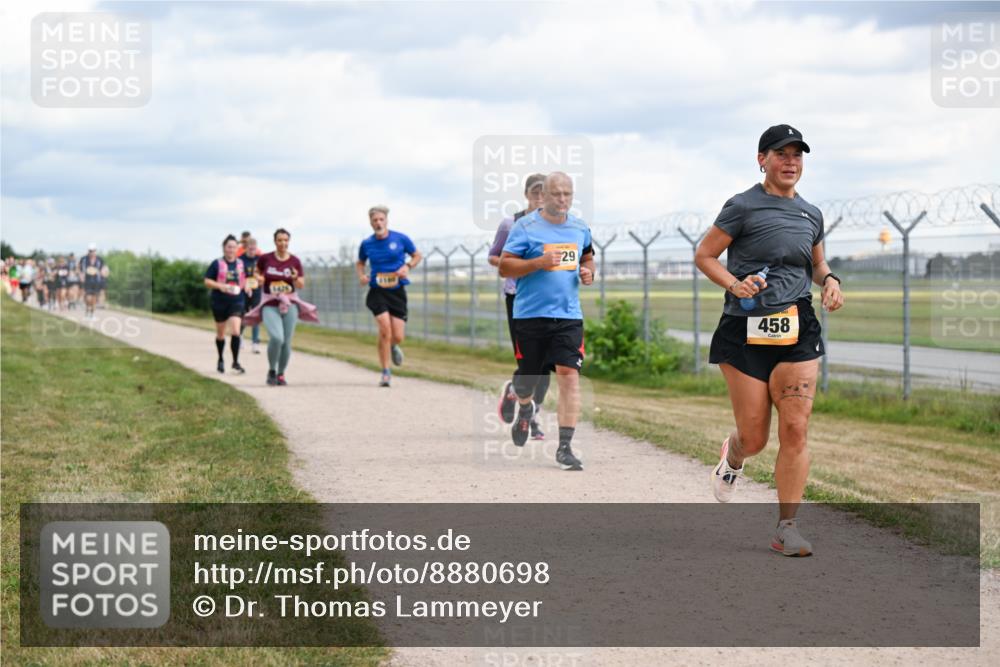 14.09.2025 - Airport Race Dr. Thomas Lammeyer http://msf.ph/oto/8880698 14.09.2025 12:31:19 Laufen 29, 458 meine-sportfotos.de