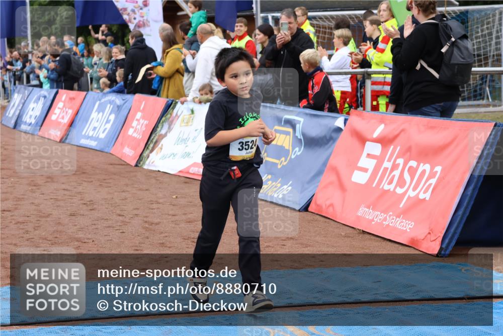 14.09.2025 - Airport Race Strokosch-Dieckow http://msf.ph/oto/8880710 14.09.2025 10:10:26 Ziel 3165, 3372, 3435, 3524, 3544, 3548, 3705 meine-sportfotos.de