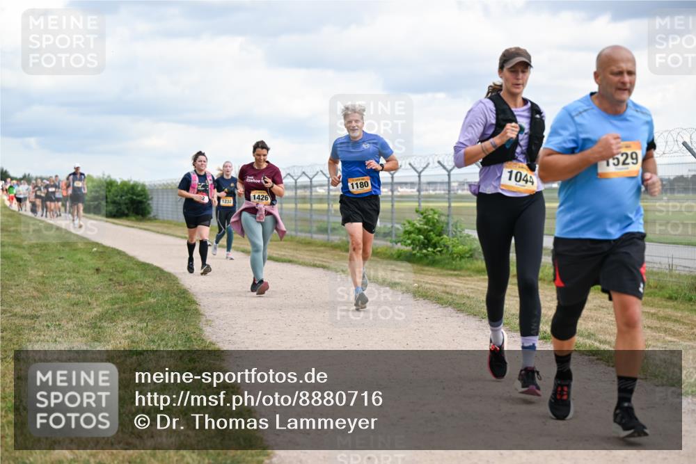 14.09.2025 - Airport Race Dr. Thomas Lammeyer http://msf.ph/oto/8880716 14.09.2025 12:31:21 Laufen 1232, 1426, 1180, 1044, 1529 meine-sportfotos.de