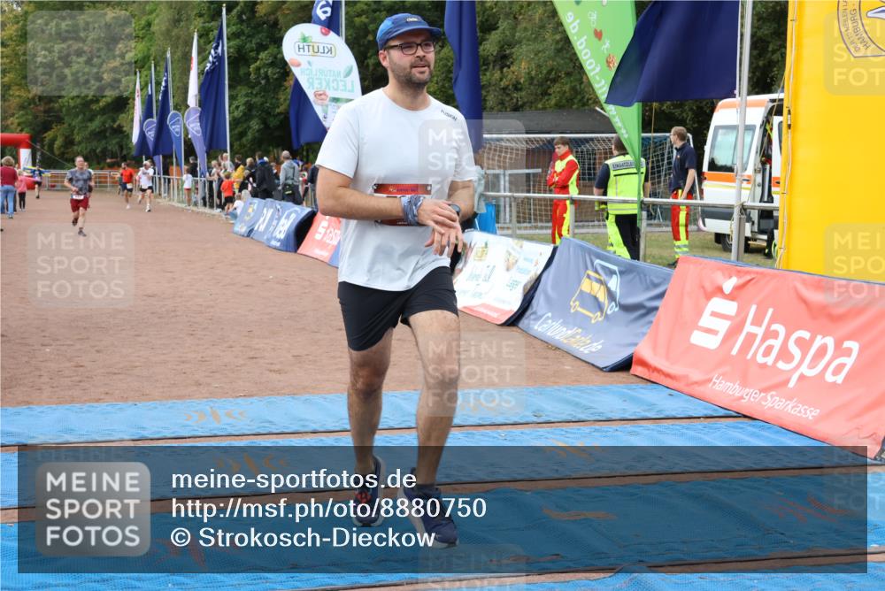14.09.2025 - Airport Race Strokosch-Dieckow http://msf.ph/oto/8880750 14.09.2025 12:41:29 Ziel 692, 701, 1299 meine-sportfotos.de