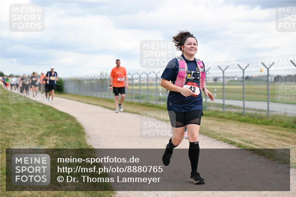 14.09.2025 - Airport Race Dr. Thomas Lammeyer http://msf.ph/oto/8880765 14.09.2025 12:31:26 Laufen 12 meine-sportfotos.de