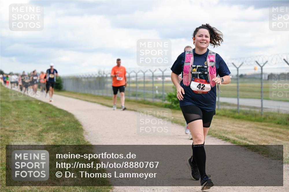 14.09.2025 - Airport Race Dr. Thomas Lammeyer http://msf.ph/oto/8880767 14.09.2025 12:31:26 Laufen 42 meine-sportfotos.de