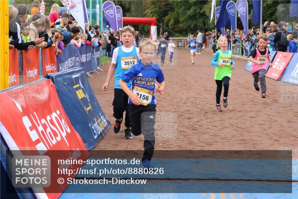 14.09.2025 - Airport Race Strokosch-Dieckow http://msf.ph/oto/8880826 14.09.2025 10:10:37 Ziel 3036, 3299, 3410, 3440, 3512, 3531, 3548 meine-sportfotos.de