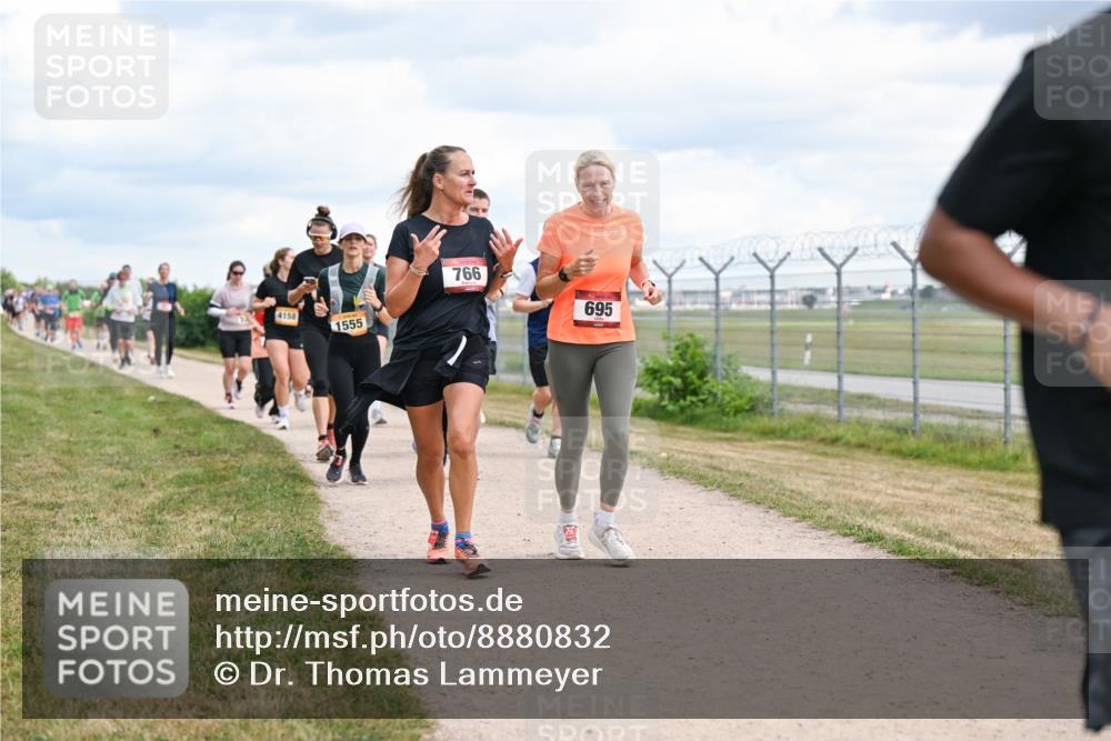 14.09.2025 - Airport Race Dr. Thomas Lammeyer http://msf.ph/oto/8880832 14.09.2025 12:31:38 Laufen 4158, 1555, 766, 695 meine-sportfotos.de
