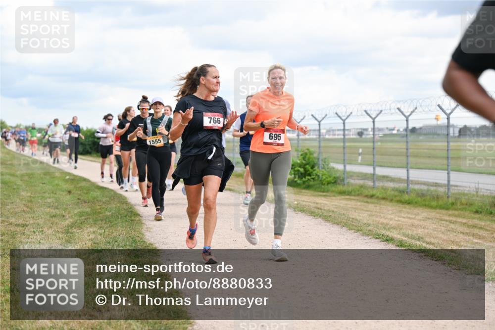 14.09.2025 - Airport Race Dr. Thomas Lammeyer http://msf.ph/oto/8880833 14.09.2025 12:31:39 Laufen 1555, 766, 695 meine-sportfotos.de