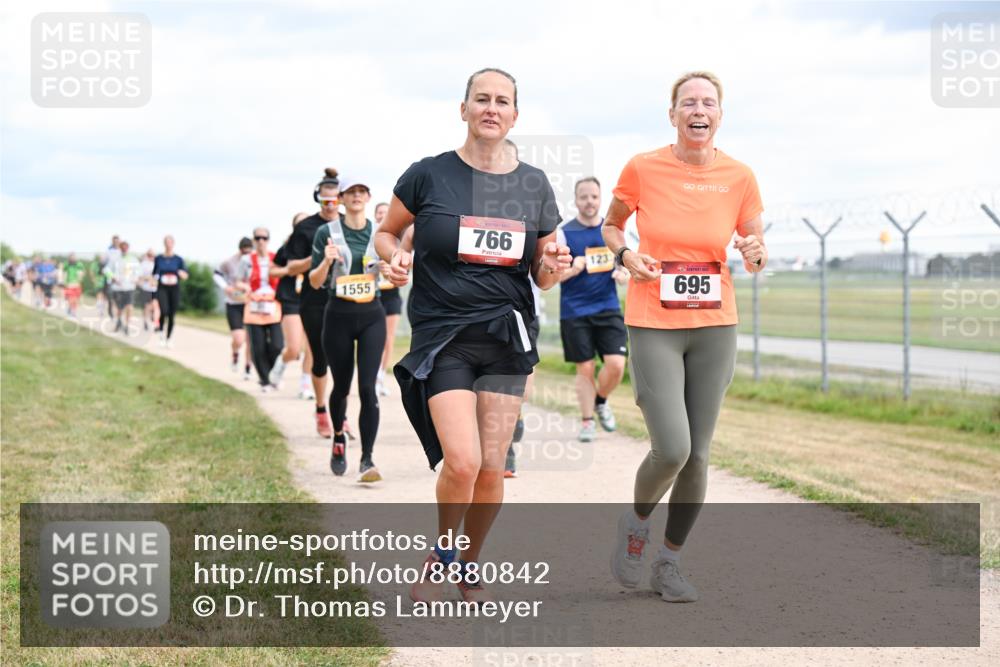 14.09.2025 - Airport Race Dr. Thomas Lammeyer http://msf.ph/oto/8880842 14.09.2025 12:31:39 Laufen 1555, 766, 123, 695 meine-sportfotos.de