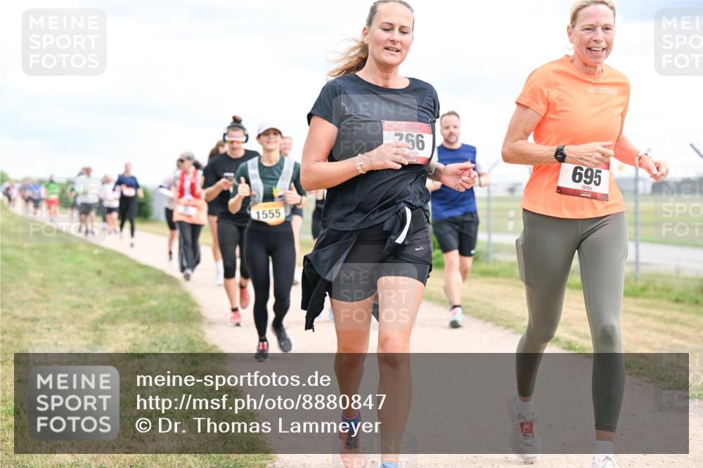 14.09.2025 - Airport Race Dr. Thomas Lammeyer http://msf.ph/oto/8880847 14.09.2025 12:31:40 Laufen 1555, 766, 695 meine-sportfotos.de
