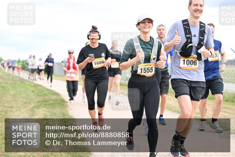 14.09.2025 - Airport Race Dr. Thomas Lammeyer http://msf.ph/oto/8880858 14.09.2025 12:31:41 Laufen 1686, 4111, 1555, 1006, 233 meine-sportfotos.de