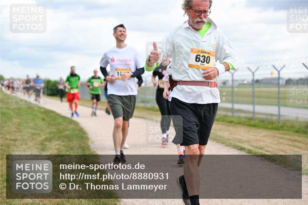 14.09.2025 - Airport Race Dr. Thomas Lammeyer http://msf.ph/oto/8880931 14.09.2025 12:31:52 Laufen 16, 630 meine-sportfotos.de