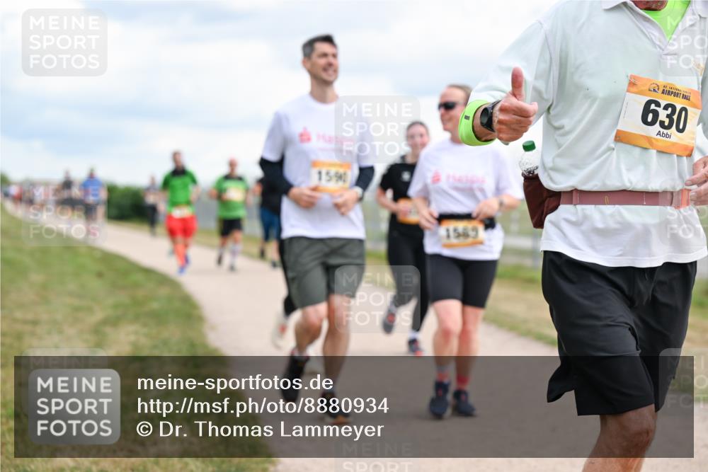 14.09.2025 - Airport Race Dr. Thomas Lammeyer http://msf.ph/oto/8880934 14.09.2025 12:31:53 Laufen 1590, 1569, 630 meine-sportfotos.de