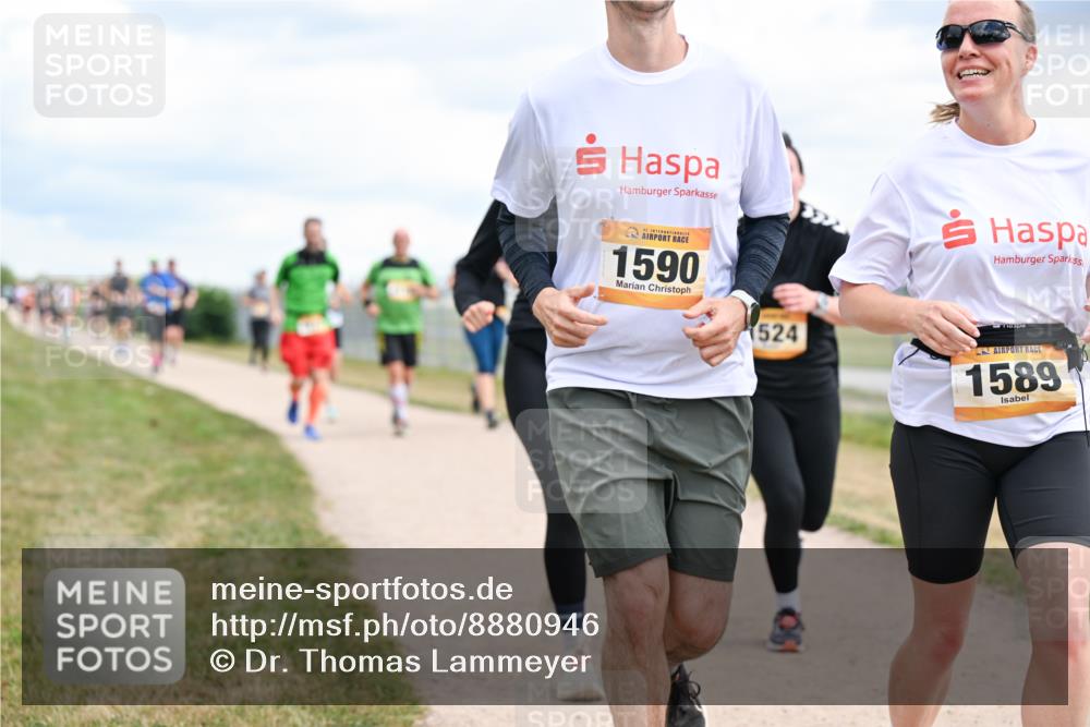 14.09.2025 - Airport Race Dr. Thomas Lammeyer http://msf.ph/oto/8880946 14.09.2025 12:31:54 Laufen 1590, 524, 1589 meine-sportfotos.de