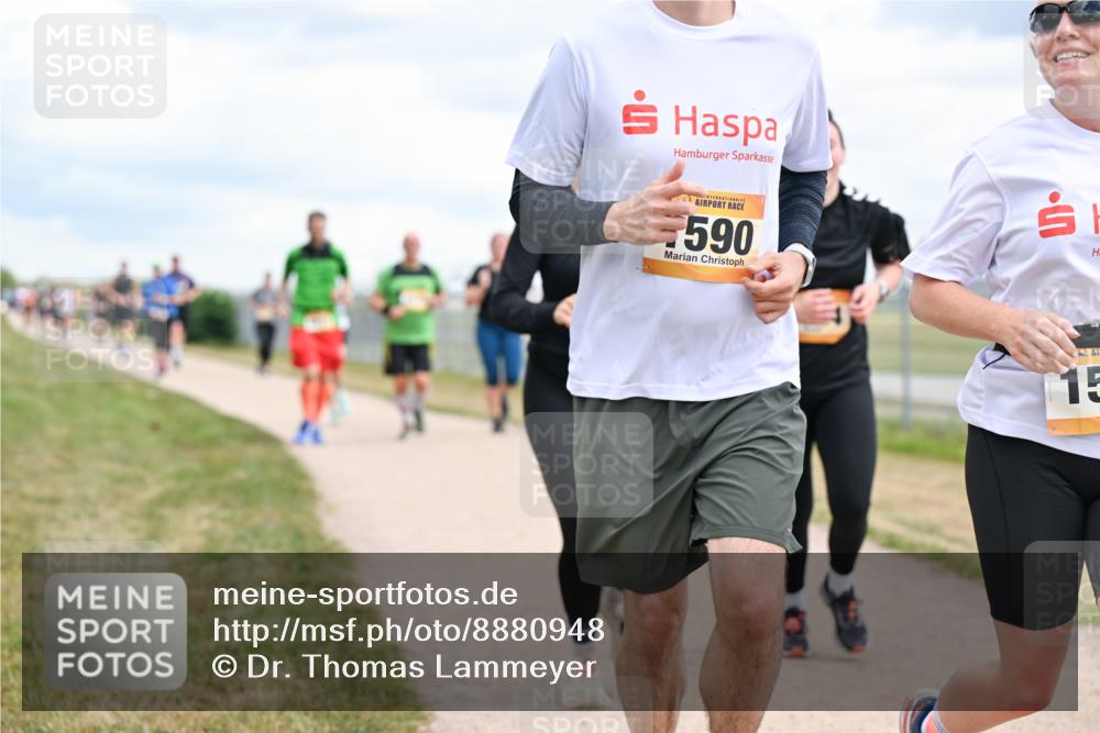 14.09.2025 - Airport Race Dr. Thomas Lammeyer http://msf.ph/oto/8880948 14.09.2025 12:31:54 Laufen 590, 15 meine-sportfotos.de