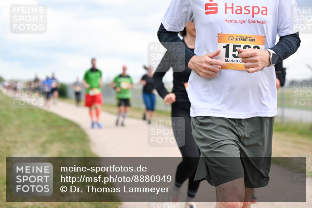 14.09.2025 - Airport Race Dr. Thomas Lammeyer http://msf.ph/oto/8880949 14.09.2025 12:31:55 Laufen 42, 15 meine-sportfotos.de