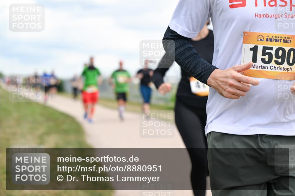 14.09.2025 - Airport Race Dr. Thomas Lammeyer http://msf.ph/oto/8880951 14.09.2025 12:31:55 Laufen 42, 1590 meine-sportfotos.de