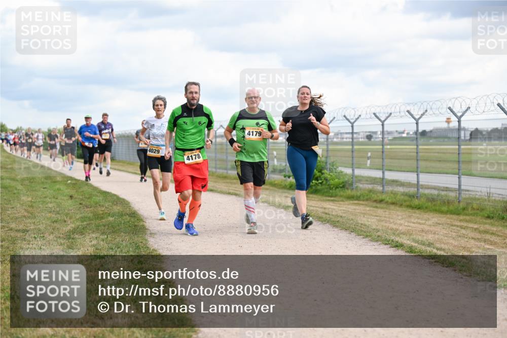 14.09.2025 - Airport Race Dr. Thomas Lammeyer http://msf.ph/oto/8880956 14.09.2025 12:31:56 Laufen 4029, 4178, 4179 meine-sportfotos.de