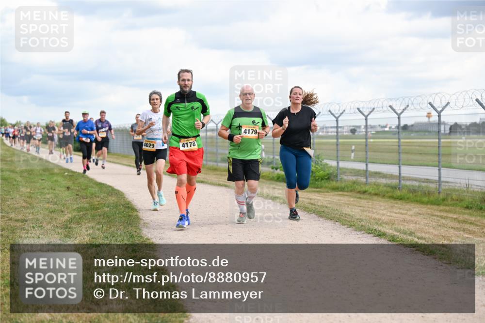 14.09.2025 - Airport Race Dr. Thomas Lammeyer http://msf.ph/oto/8880957 14.09.2025 12:31:56 Laufen 4179, 4029, 4178 meine-sportfotos.de