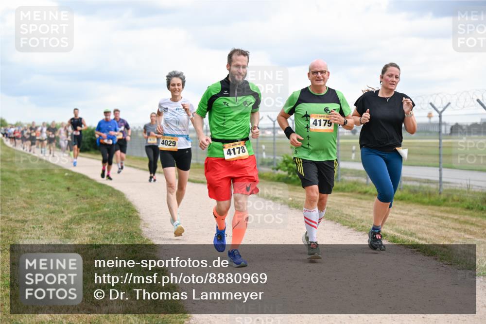 14.09.2025 - Airport Race Dr. Thomas Lammeyer http://msf.ph/oto/8880969 14.09.2025 12:31:58 Laufen 4029, 4178, 4179 meine-sportfotos.de