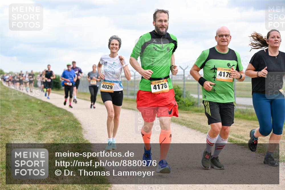 14.09.2025 - Airport Race Dr. Thomas Lammeyer http://msf.ph/oto/8880976 14.09.2025 12:31:58 Laufen 4029, 4178, 4179 meine-sportfotos.de