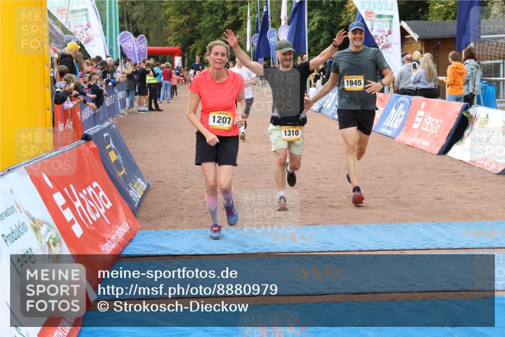 14.09.2025 - Airport Race Strokosch-Dieckow http://msf.ph/oto/8880979 14.09.2025 12:41:54 Ziel 75, 356, 1207, 1310, 1477, 1494, 1558, 1945 meine-sportfotos.de