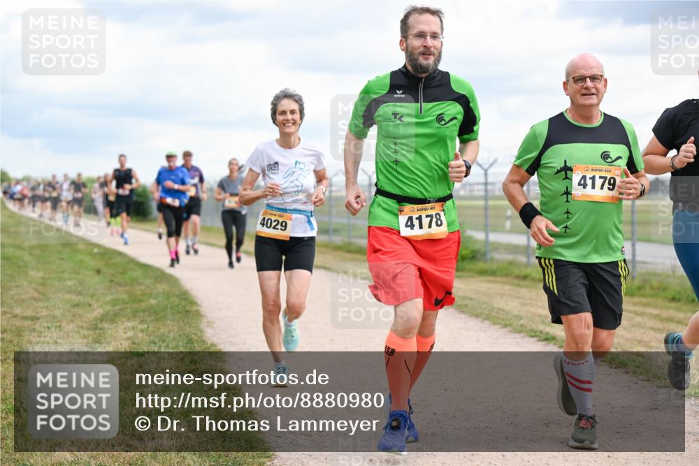 14.09.2025 - Airport Race Dr. Thomas Lammeyer http://msf.ph/oto/8880980 14.09.2025 12:31:59 Laufen 4029, 4178, 4179 meine-sportfotos.de