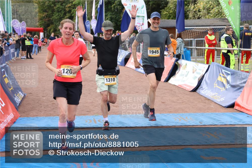 14.09.2025 - Airport Race Strokosch-Dieckow http://msf.ph/oto/8881005 14.09.2025 12:41:55 Ziel 75, 356, 1207, 1310, 1477, 1494, 1558, 1945 meine-sportfotos.de