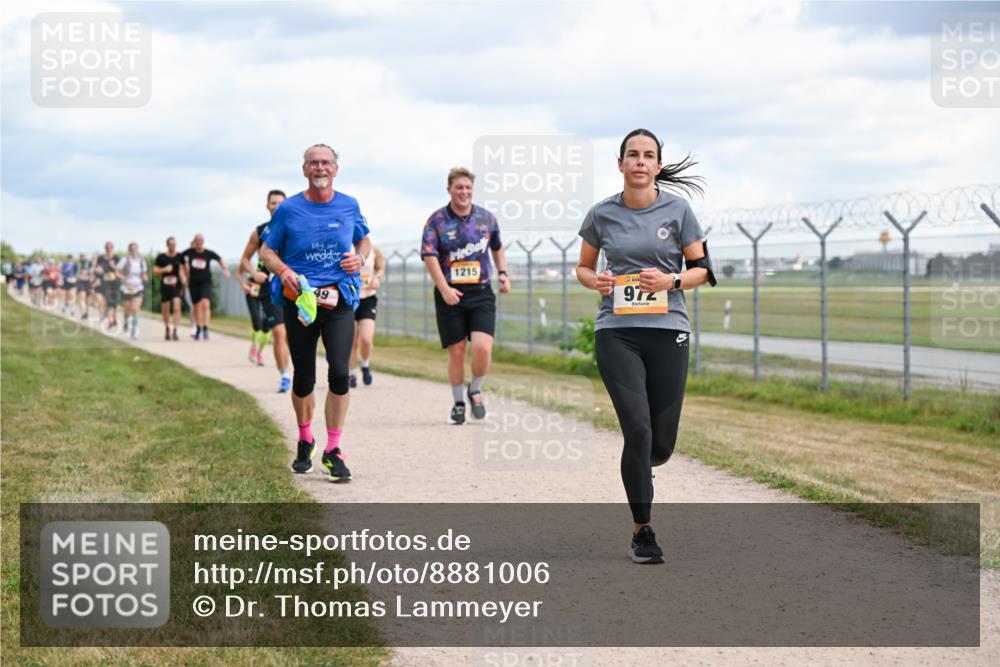 14.09.2025 - Airport Race Dr. Thomas Lammeyer http://msf.ph/oto/8881006 14.09.2025 12:32:03 Laufen 49, 1215, 972 meine-sportfotos.de
