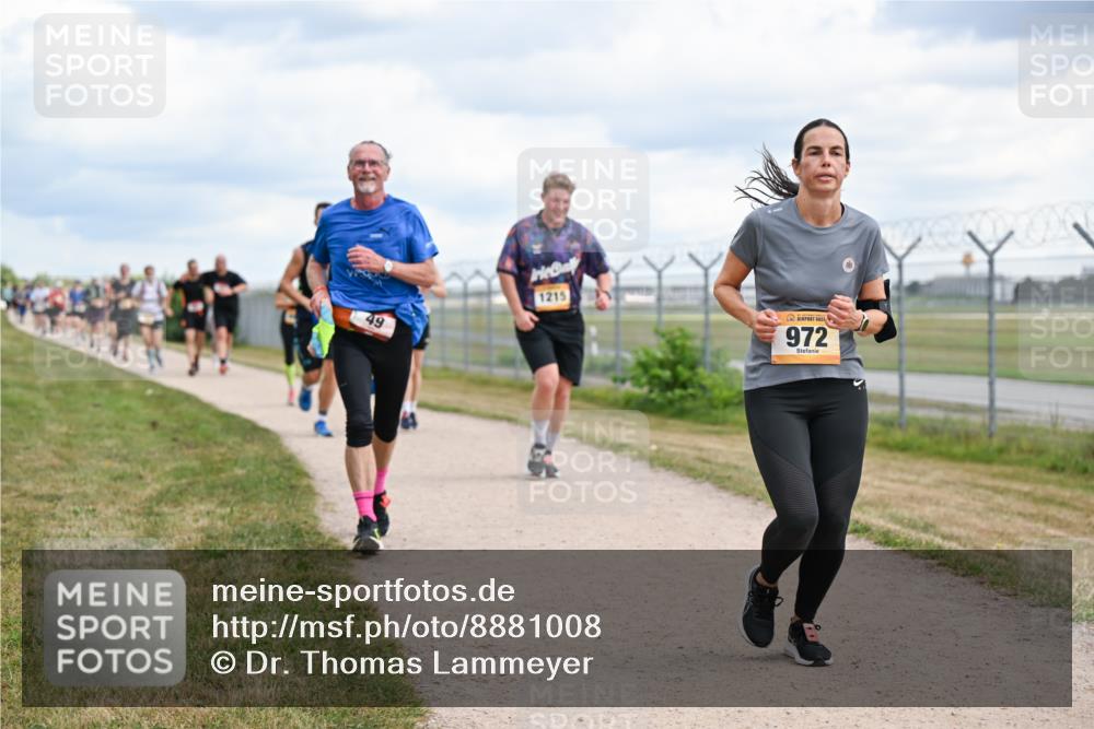 14.09.2025 - Airport Race Dr. Thomas Lammeyer http://msf.ph/oto/8881008 14.09.2025 12:32:03 Laufen 49, 1215, 972 meine-sportfotos.de