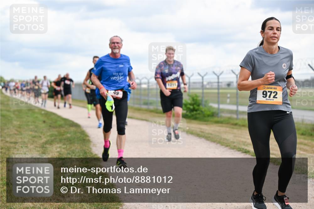 14.09.2025 - Airport Race Dr. Thomas Lammeyer http://msf.ph/oto/8881012 14.09.2025 12:32:03 Laufen 49, 1211, 972 meine-sportfotos.de