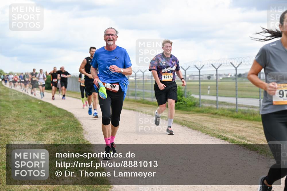 14.09.2025 - Airport Race Dr. Thomas Lammeyer http://msf.ph/oto/8881013 14.09.2025 12:32:04 Laufen 97 meine-sportfotos.de