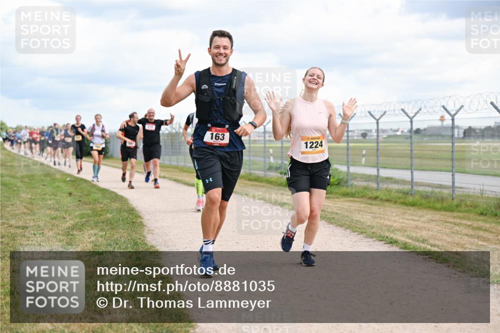 14.09.2025 - Airport Race Dr. Thomas Lammeyer http://msf.ph/oto/8881035 14.09.2025 12:32:06 Laufen 215, 163, 1224 meine-sportfotos.de
