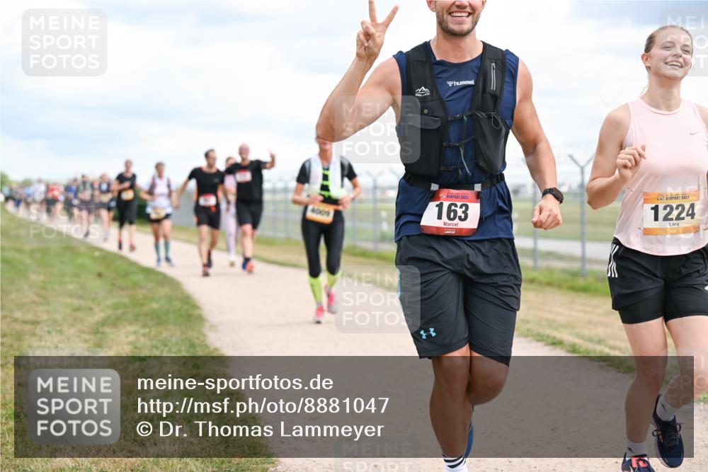 14.09.2025 - Airport Race Dr. Thomas Lammeyer http://msf.ph/oto/8881047 14.09.2025 12:32:08 Laufen 163, 1224 meine-sportfotos.de