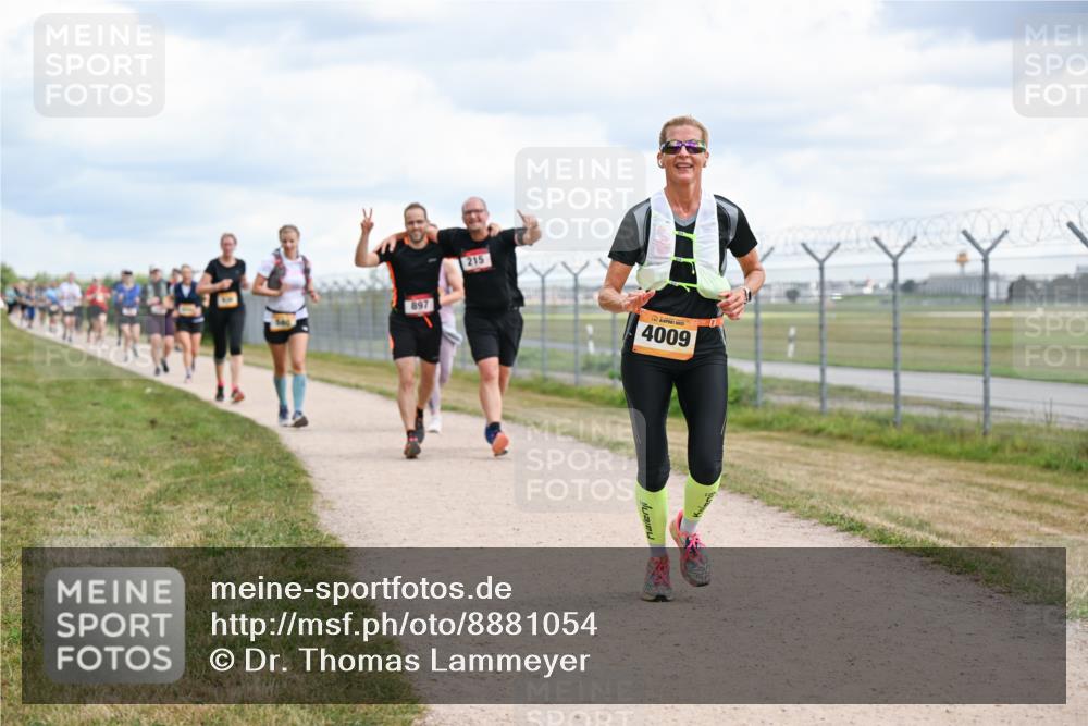 14.09.2025 - Airport Race Dr. Thomas Lammeyer http://msf.ph/oto/8881054 14.09.2025 12:32:09 Laufen 897, 215, 4009 meine-sportfotos.de