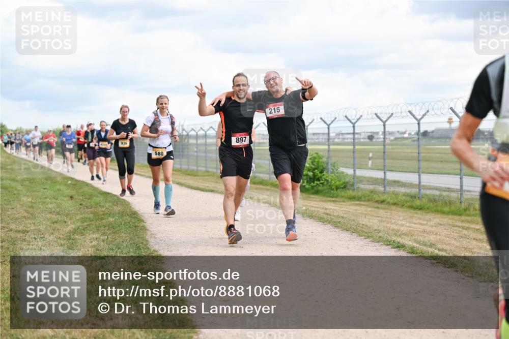14.09.2025 - Airport Race Dr. Thomas Lammeyer http://msf.ph/oto/8881068 14.09.2025 12:32:10 Laufen 4204, 936, 897, 580, 215 meine-sportfotos.de