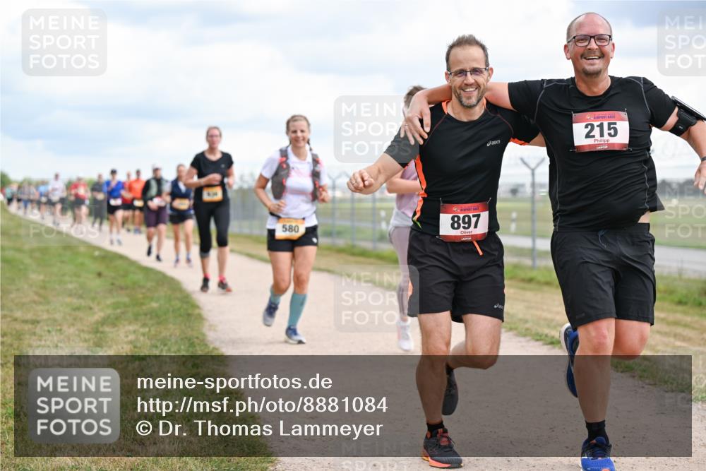 14.09.2025 - Airport Race Dr. Thomas Lammeyer http://msf.ph/oto/8881084 14.09.2025 12:32:12 Laufen 580, 897, 215 meine-sportfotos.de