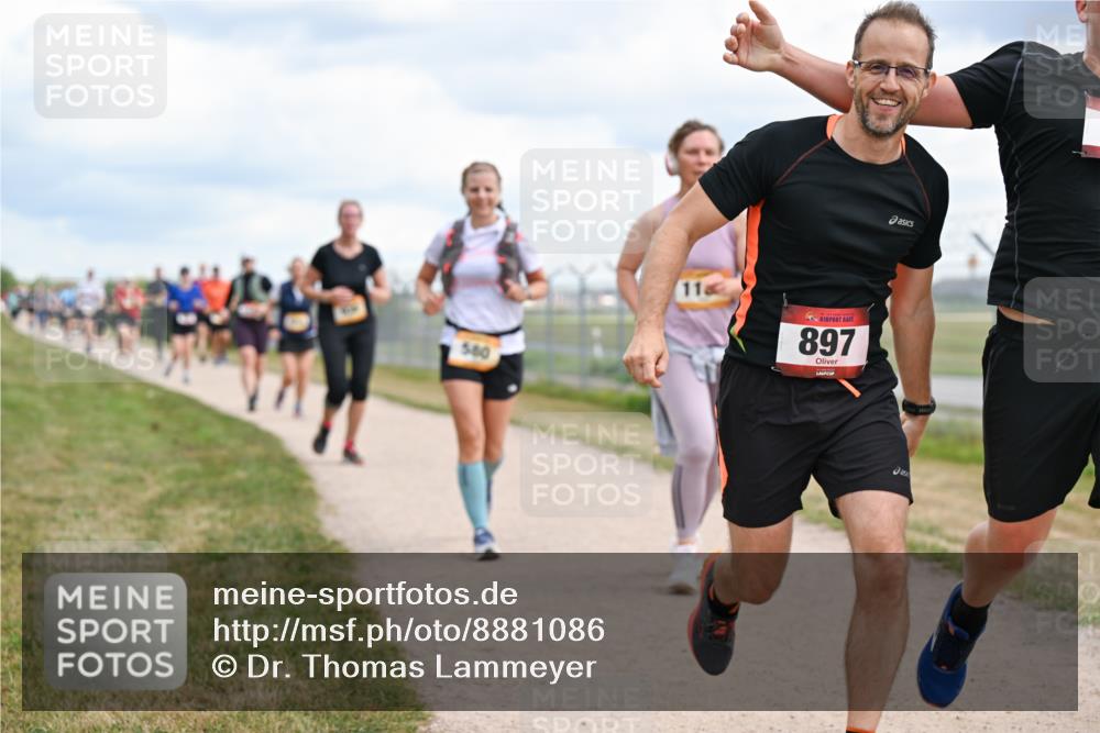 14.09.2025 - Airport Race Dr. Thomas Lammeyer http://msf.ph/oto/8881086 14.09.2025 12:32:12 Laufen 580, 11, 897 meine-sportfotos.de