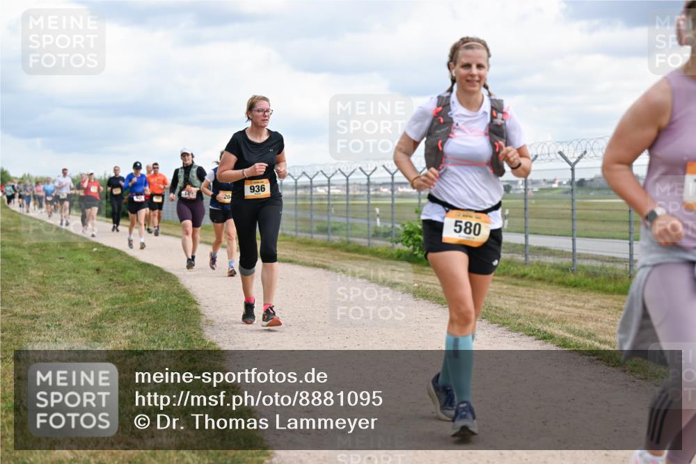 14.09.2025 - Airport Race Dr. Thomas Lammeyer http://msf.ph/oto/8881095 14.09.2025 12:32:14 Laufen 20, 936, 580 meine-sportfotos.de