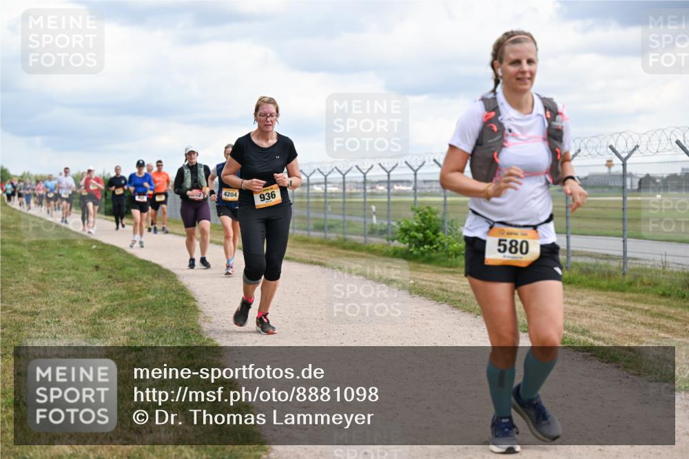 14.09.2025 - Airport Race Dr. Thomas Lammeyer http://msf.ph/oto/8881098 14.09.2025 12:32:14 Laufen 2, 4204, 936, 580 meine-sportfotos.de