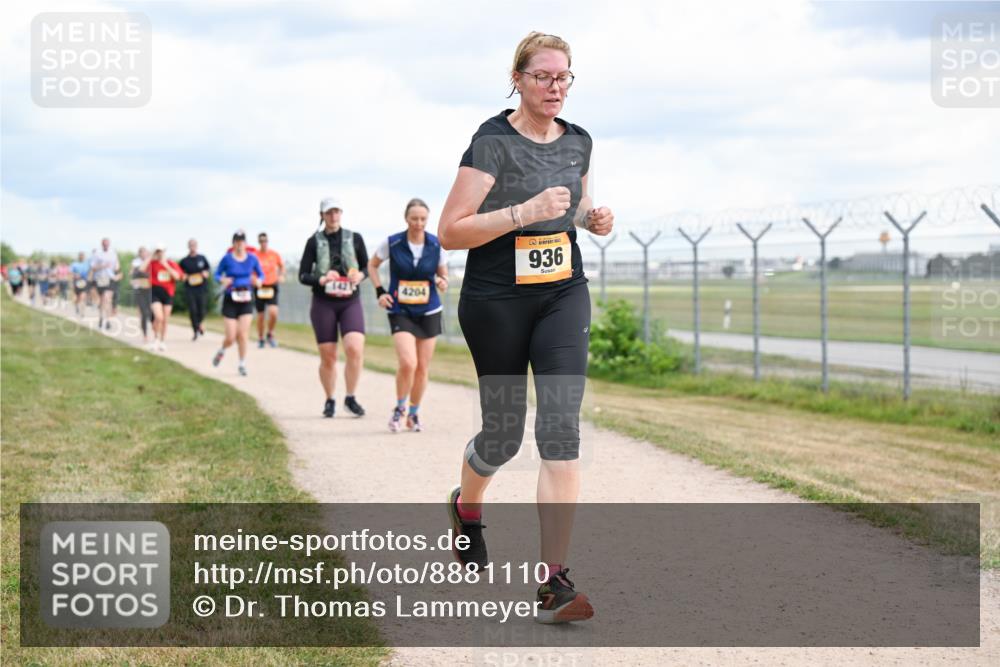 14.09.2025 - Airport Race Dr. Thomas Lammeyer http://msf.ph/oto/8881110 14.09.2025 12:32:15 Laufen 4204, 936 meine-sportfotos.de