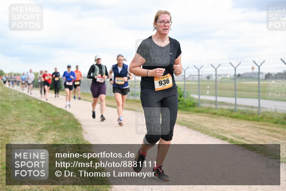14.09.2025 - Airport Race Dr. Thomas Lammeyer http://msf.ph/oto/8881111 14.09.2025 12:32:15 Laufen 4204, 936 meine-sportfotos.de